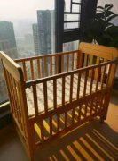 babycare实木床九成新，几乎没用